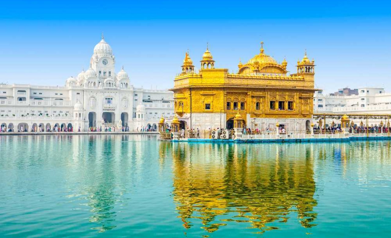 Grand Himachal with Amritsar Tour Package from Delhi